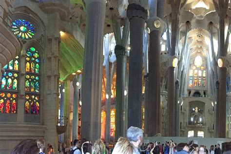 translate la sagrada familia into english